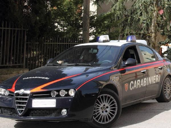Discarica abusiva di 300 metri quadri scoperta dai carabinieri