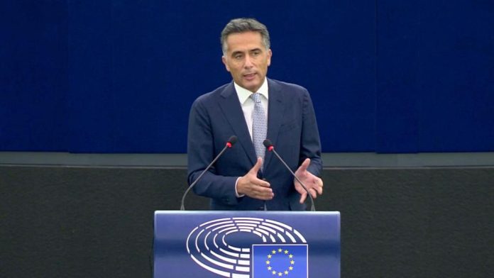 c3e26b9f 53a9 433b bf2c fe00fff6a395 696x392